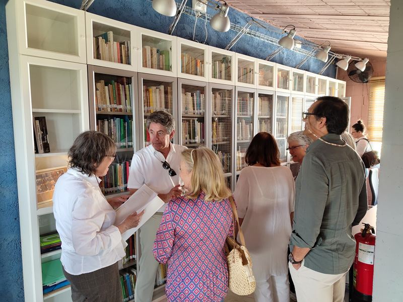 56 Biblioteca